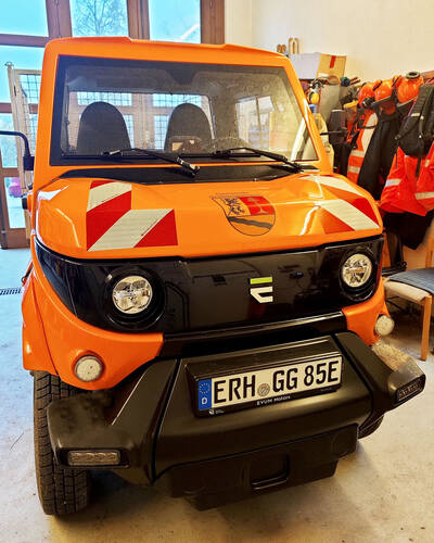 Auch der Bauhof Großenseebach setzt seit 2022 auf ein Elektro-Fahrzeug.
