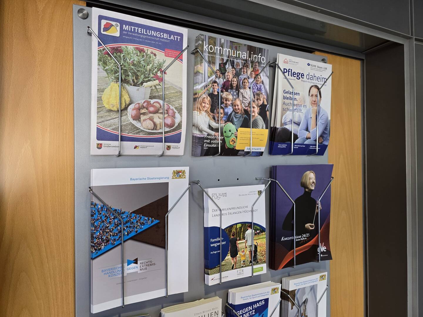 rathaus-hessdorf-bürgerbüro-foyer_02-1440x1080