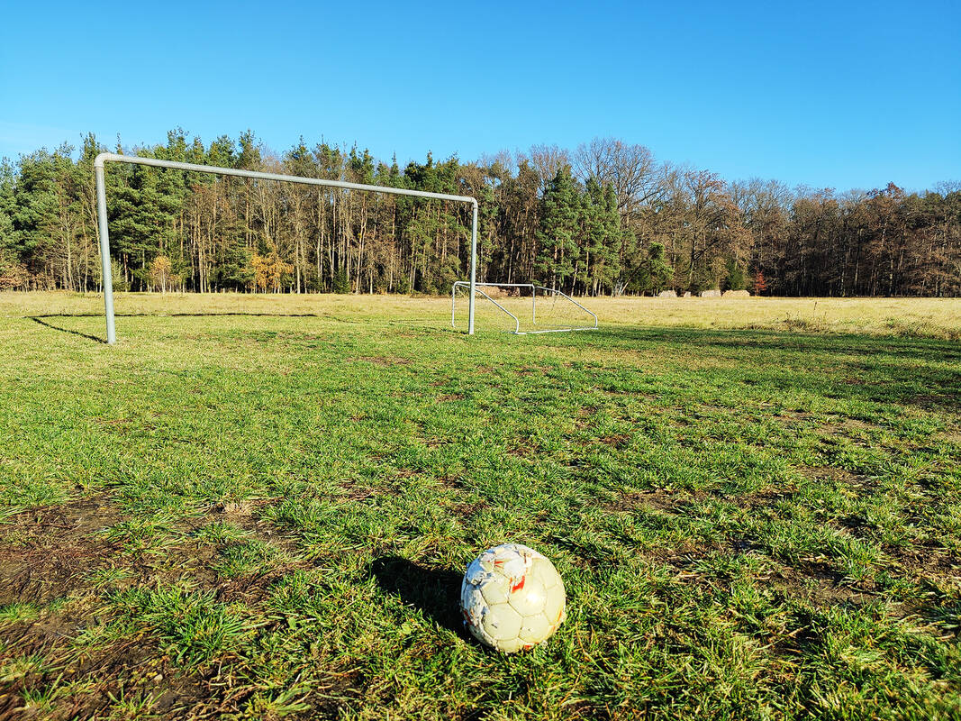 grossenseebach bolzplatz 03os-1067x800